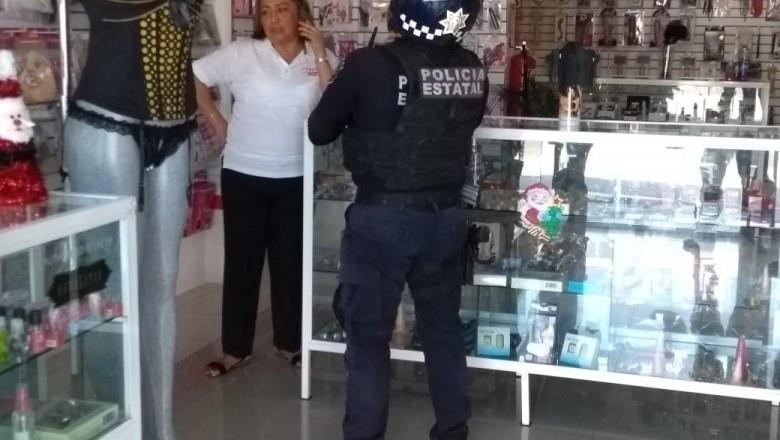 Asaltan Sex Shop Dos Sujetos Armados Con Cuchillos Logrando Huir