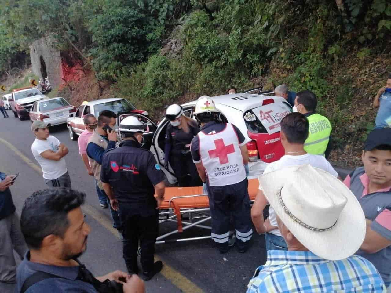 Se Registra Accidente Entre Dos Unidades Deja Tres Personas Lesionadas