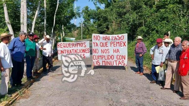 Se Cumple Una Semana Del Bloqueo Afuera De Instalaciones De Pemex En