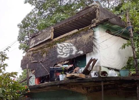 Por Intensa Lluvia Colapsa Techo De Vivienda En Agua Dulce