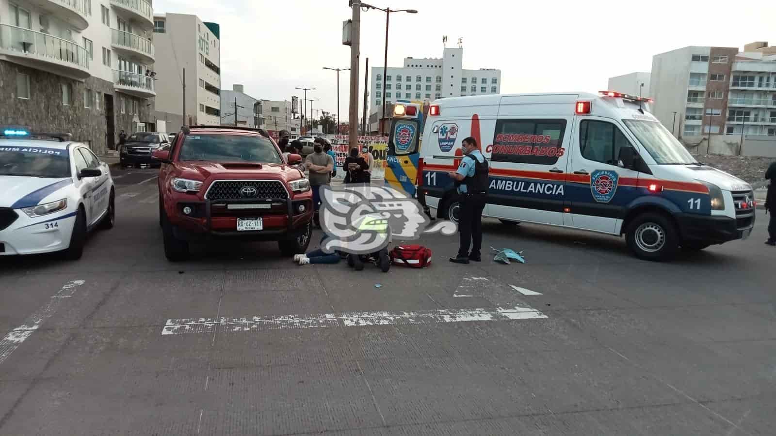 Joven Motociclista Resulta Lesionado Tras Ser Impactado Por Camioneta