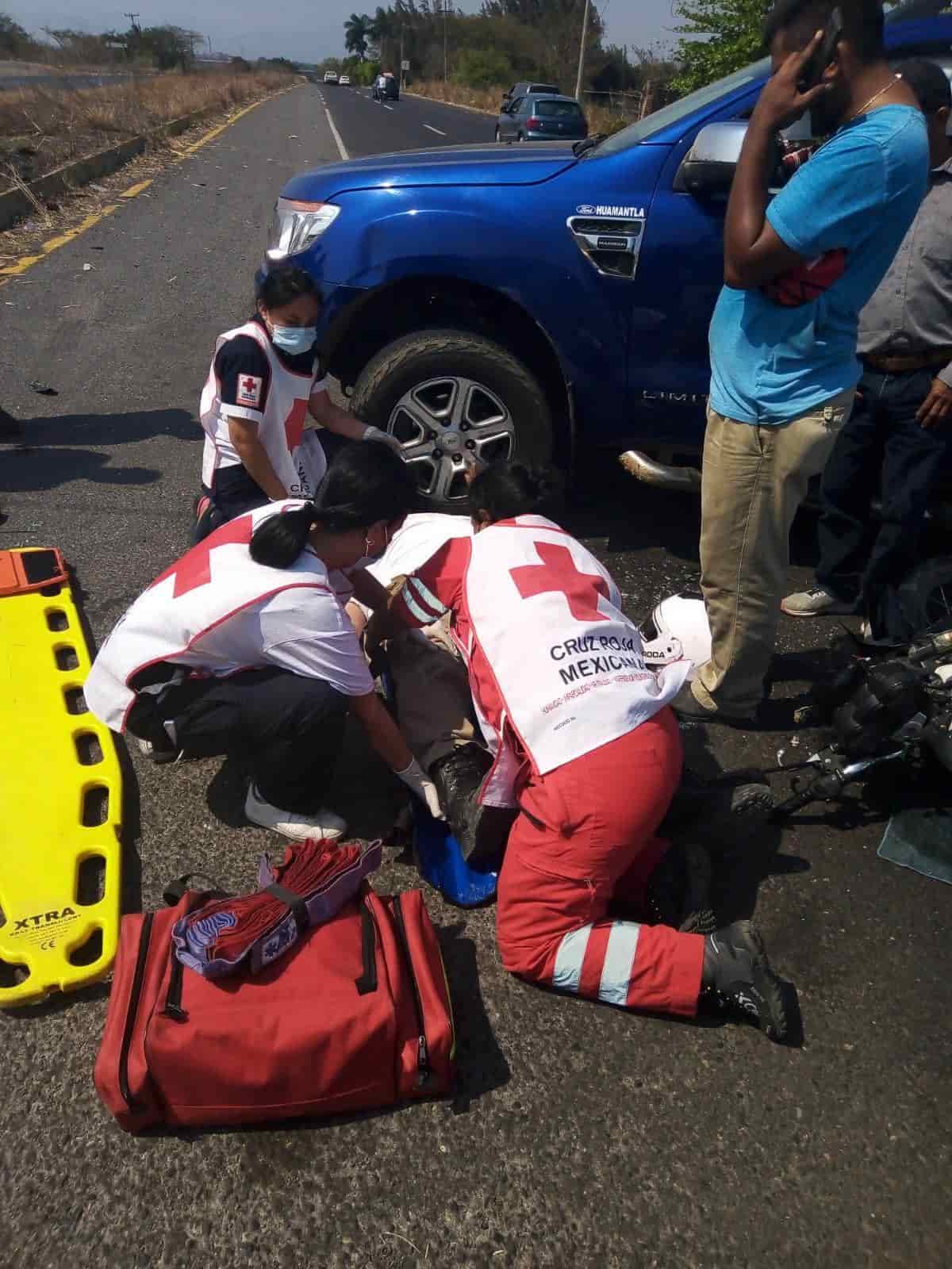 Se Impacta Motociclista Contra Una Camioneta En Puente Nacional