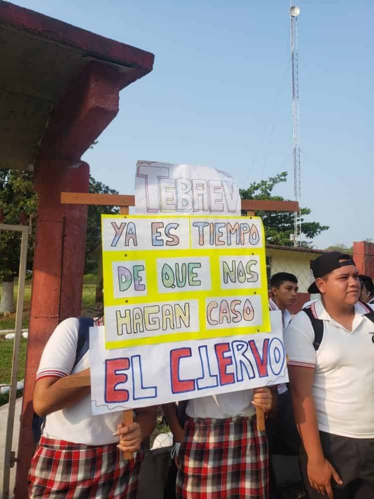 Toman Padres De Familia Telebachillerato De El Ciervo En Nautla