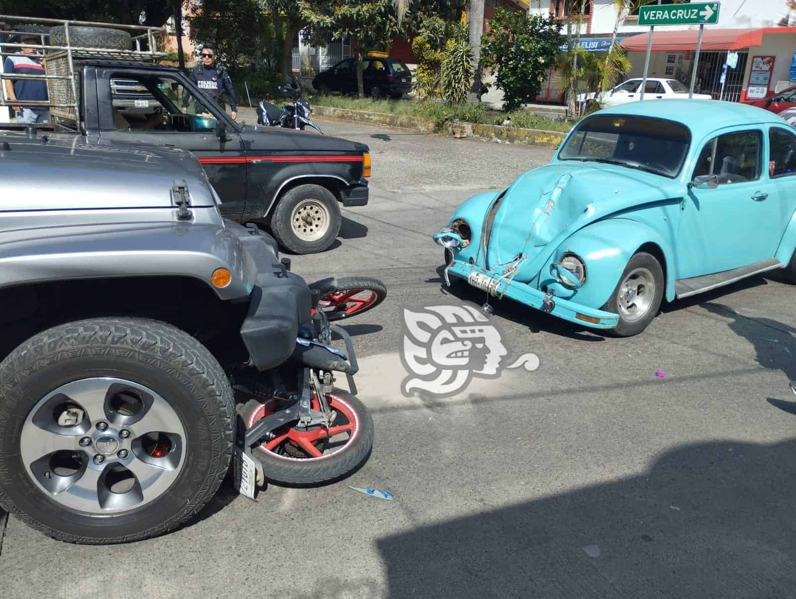 Choque Entre Jeep Volkswagen Y Moto En Xalapa Deja Un Lesionado