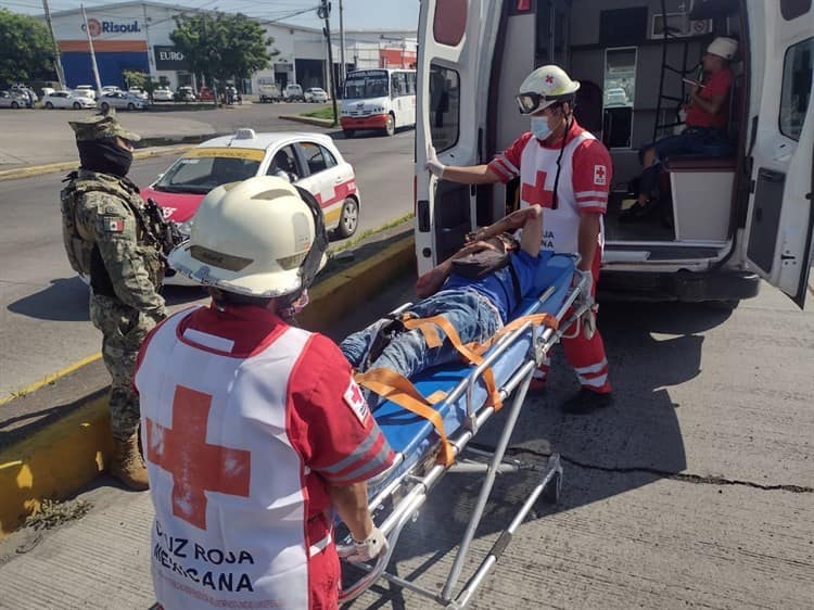 Pareja De Motociclistas Sufre Accidente En Boca Del R O