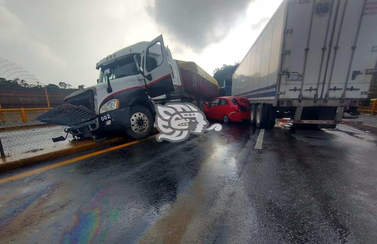 Nueva Carambola En Puente El Metlac Cuatro Lesionados