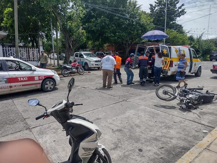 Motociclista Se Impacta Contra Taxista En Tierra Blanca