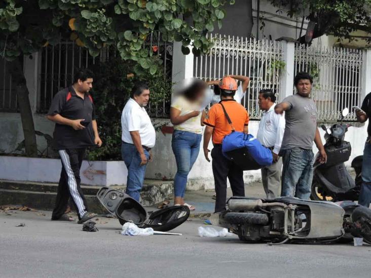 Accidente Entre Moto Y Taxi Deja Dos Mujeres Heridas En Tierra Blanca