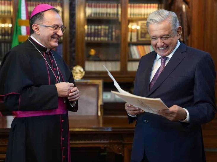 AMLO se reúne con nuevo nuncio apostólico en México nombrado por papa