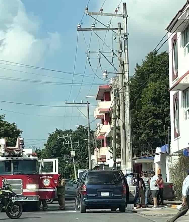 Sobrecalentamiento Provoca Conato De Incendio En Camioneta