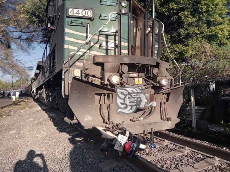 Esquivan Al Tren Y A La Muerte Motociclistas En Fort N