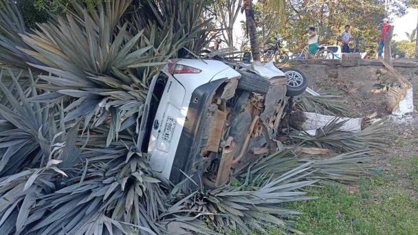 Pareja Se Salva De Milagro En Carretera De Cosamaloapan