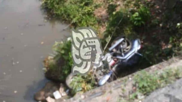 Motociclista Cae De Un Puente En Moloac N Iba A Exceso De Velocidad