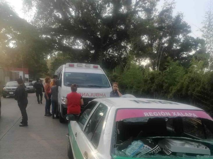 Motociclista Choca Contra Taxi En Las Puentes En Coatepec