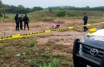 Abandonan otro cuerpo embolsado en Martínez de la Torre