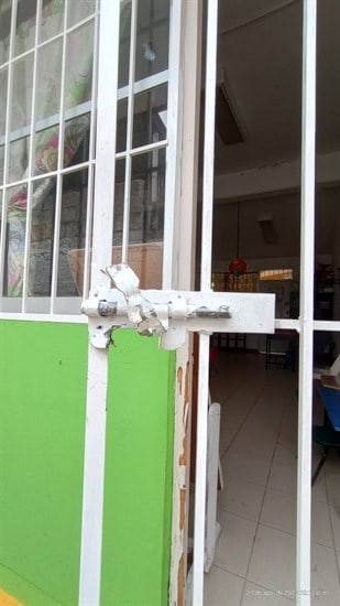 Vecinos y policías frustran robo en kinder de Xalapa