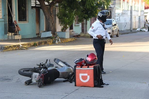 Motociclista Derrapa Al Chocar Con Autom Vil En Calles De Veracruz Video