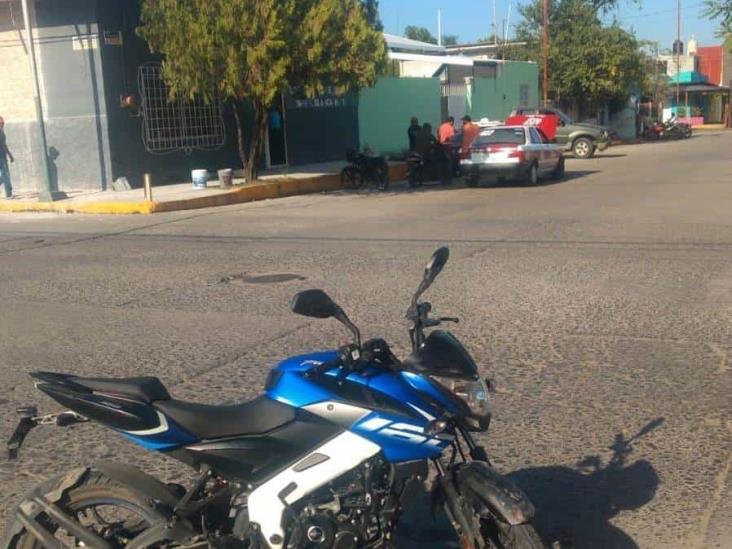 Mujer Lesionada En Choque De Taxi Y Moto En Tierra Blanca