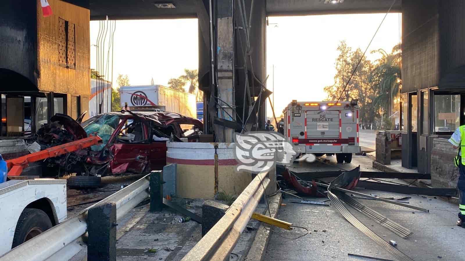 Choque De Camioneta Funeraria Deja Heridos En Caseta De Veracruz