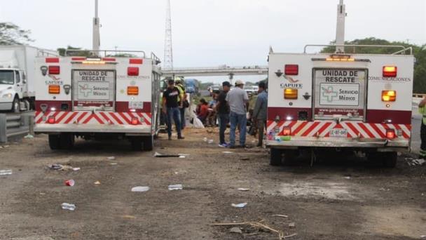 Accidente En La Carretera La Tinaja Acayucan Deja Fallecidos Y