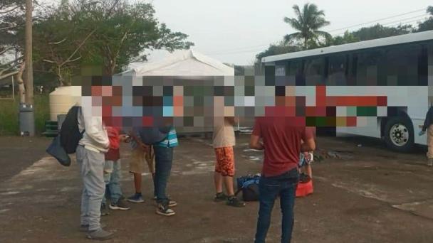 Aseguran A M S De Migrantes Y Detienen A Polleros En Centro De Veracruz