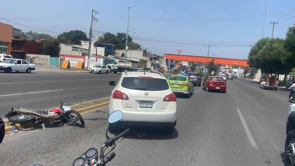 Vehículo impacta a motociclista en bulevar Xalapa Banderilla