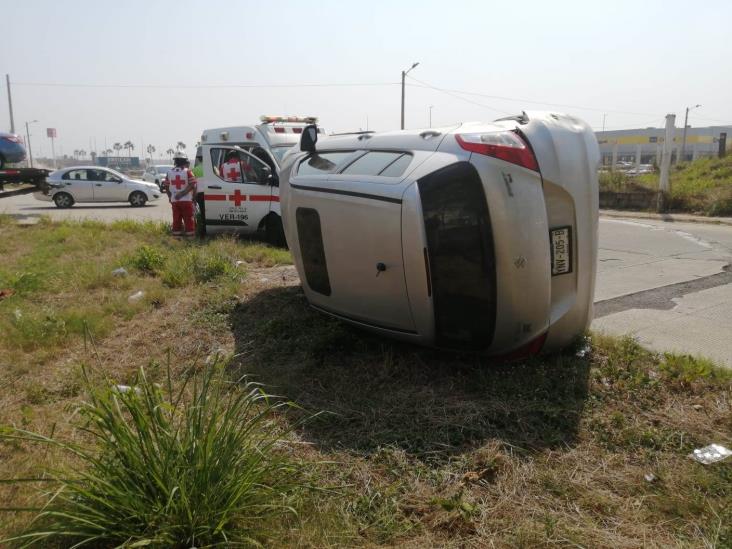 Veh Culo Choca Y Termina Volcado En Puerto Esmeralda