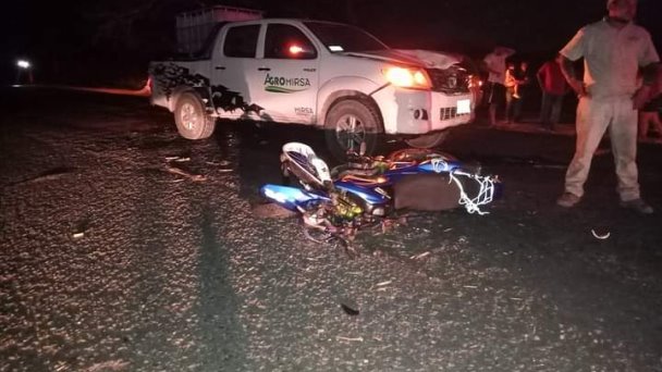 Accidente Entre Moto Y Camioneta Deja Un Lesionado En Carretera