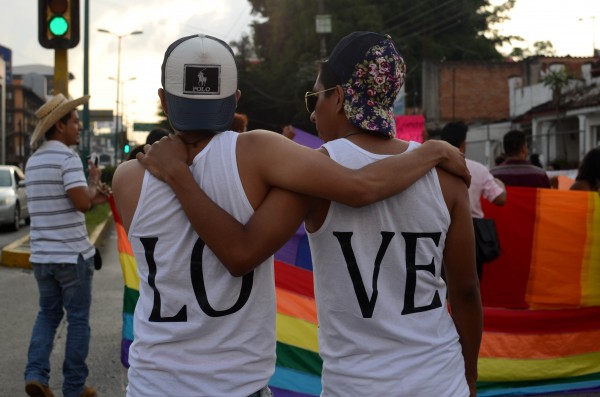 En capital de Veracruz, rechazo a violencia por homofobia