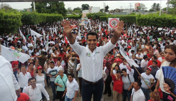 Minatitl n ya decidi Ciro porras ser Presidente Municipal