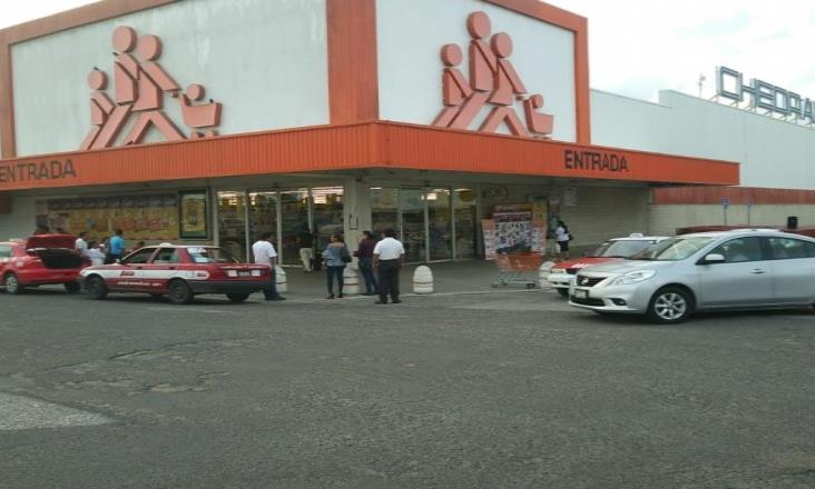 Balaceado en plaza El Dorado de Coatzacoalcos
