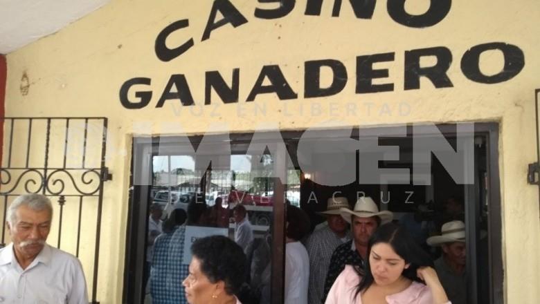 Arturo Martínez Zavala, se convirtió en nuevo presidente de la Asociación Ganadera Local de Tuxpan