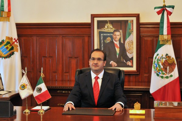 Javier Duarte defiende a Rocío Nahle en carrera por la gubernatura