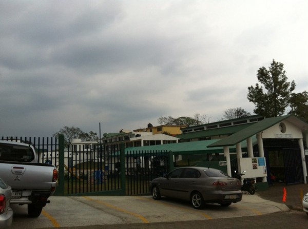 Colegio de Xalapa es una bomba de tiempo; maestros ocultaron conato de  incendio, denuncian padres