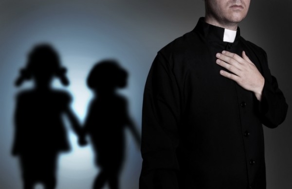 Destina iglesia francesa 20 mde para indemnizar a víctimas de pederastia