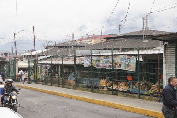Locatarios en mercados de Orizaba, asolados por COVID-19