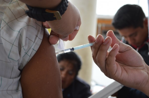 Buscan aplicar vacuna contra influenza en centros comunitarios de Xalapa