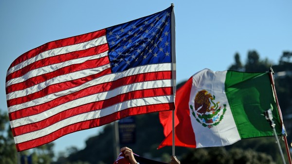 México, prinicipal socio comercial de EU pese a baja del 1.9%
