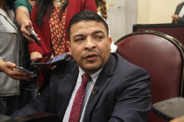 Proyectan reducir 15% salarios de diputados de Veracruz