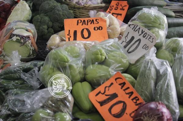 Vendedores del Mercado Malibrán acusan a supuesta lideresa 
