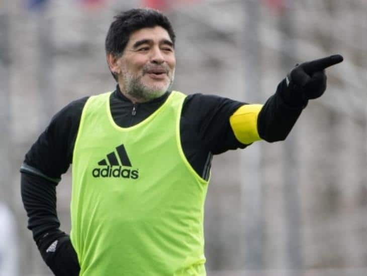 Diego Maradona, internado en hospital de La Plata