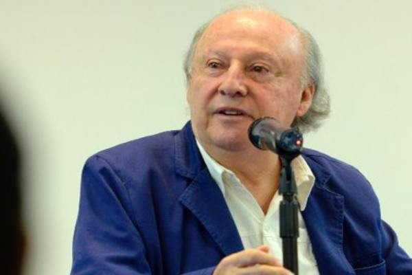 Víctor Toledo acusa campaña de desprestigio contra Semarnat