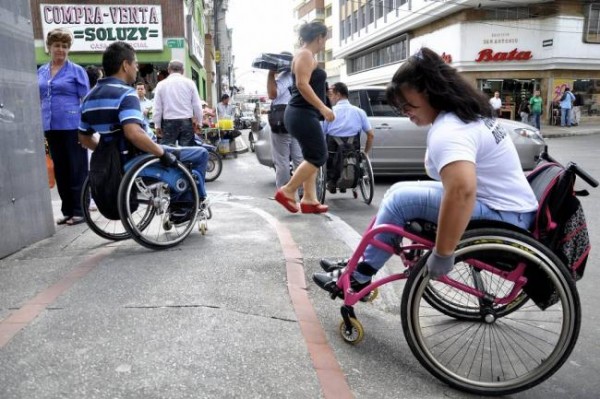 En Tuxpan, personas con discapacidad suspenden actividades