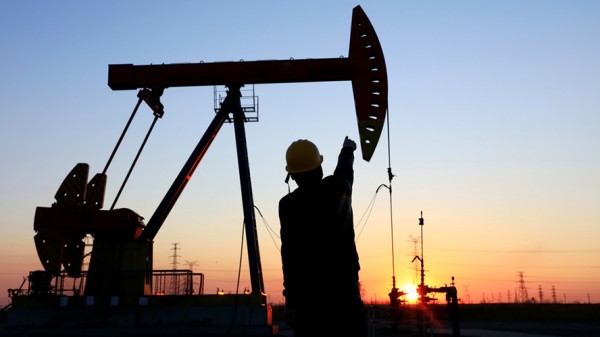 Gobierno de AMLO recibirá 2,500 mdd gracias a cobertura petrolera