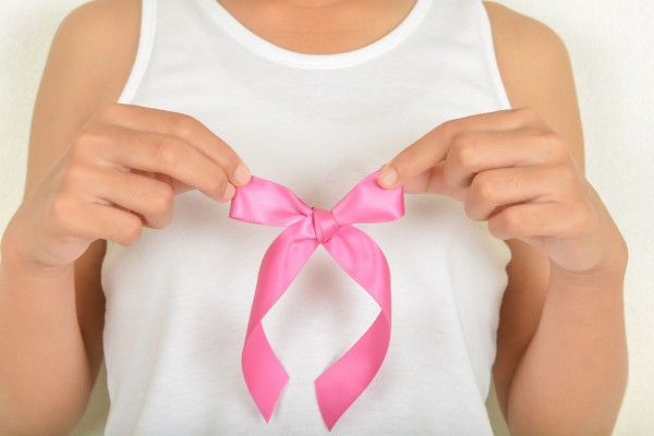 MUAC regala prótesis a mujeres con mastectomía en Veracruz