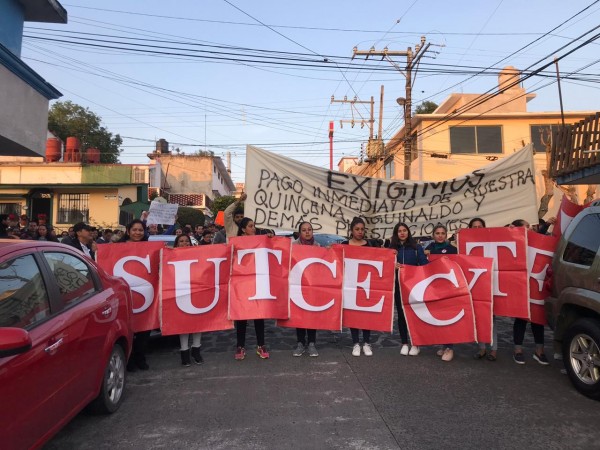 Maestros del Cecytev de zona centro de Veracruz se suman a movilización nacional