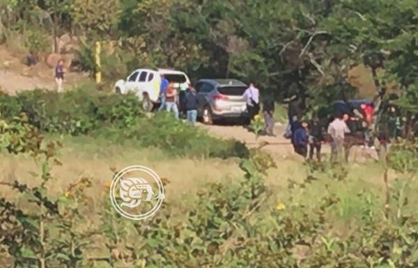 Encuentran tres camionetas con siete personas muertas en Tonalá, Jalisco