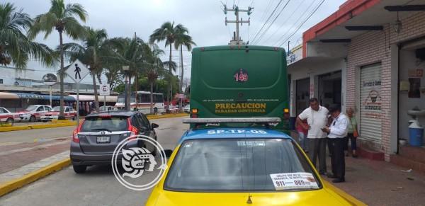 Redobló Transporte Público Operativos en primer cuadro de Coatzacoalcos