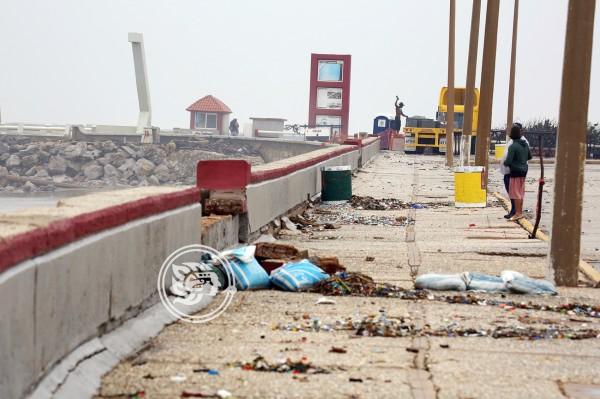 Incrementan los daños en el Malecón de Coatzacoalcos