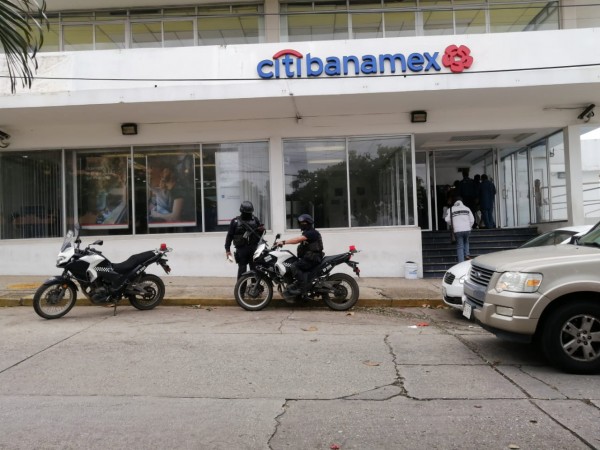 ‘Crimen secuestra a familia de gerente y va a banco por rescate en Coatza’